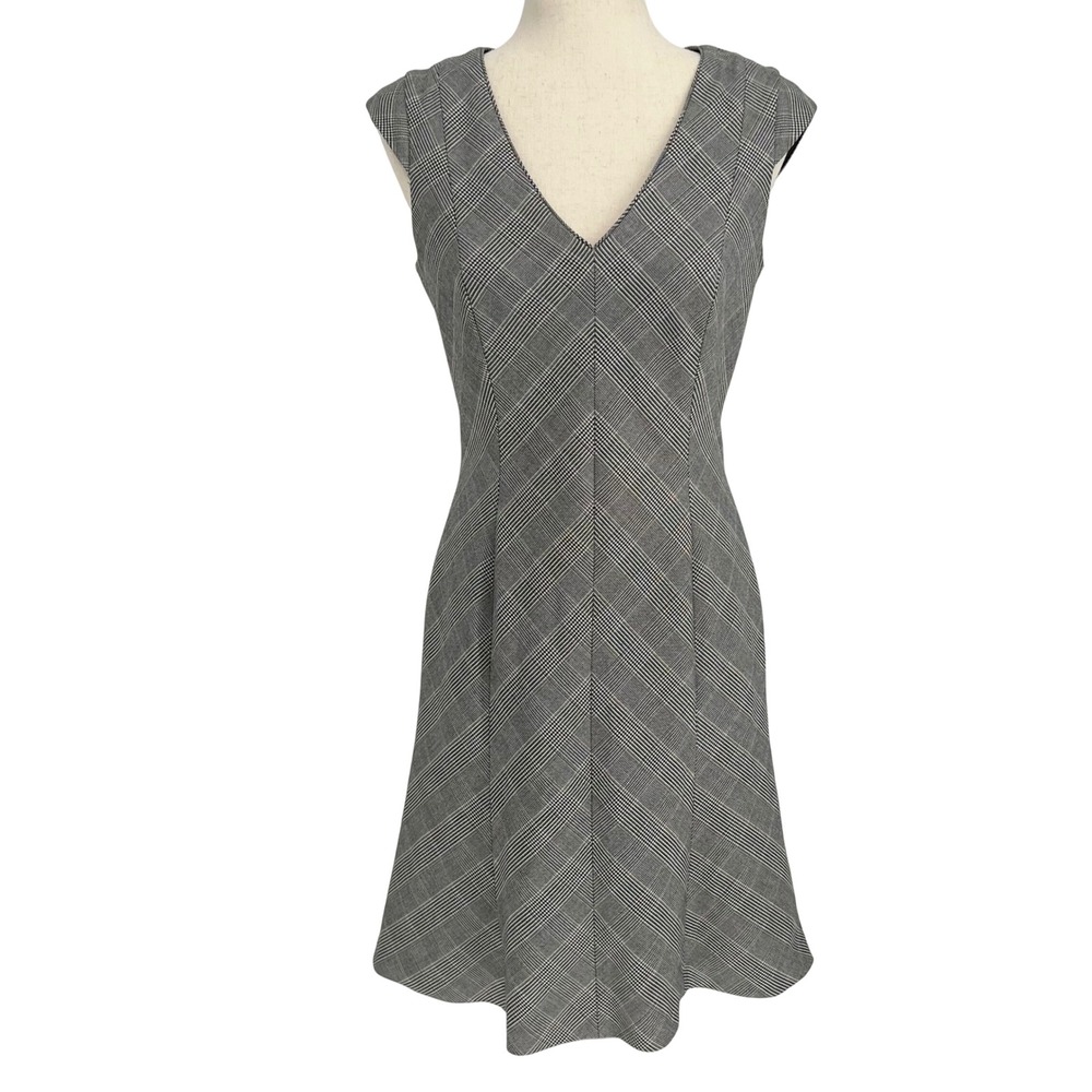 White House Black Market Womens Fit & Flare Cap Sleeve Dress Size 6 Black Plaid
